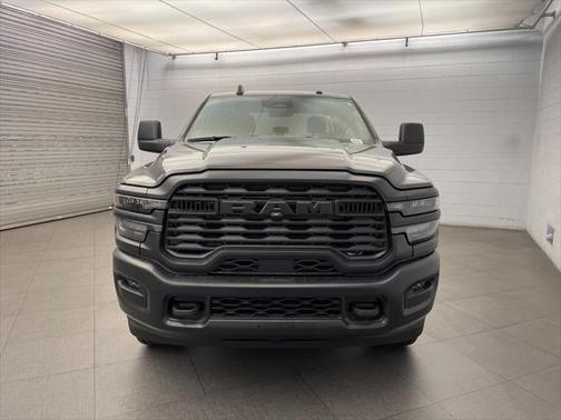 2025 RAM 2500 Tradesman Crew Cab 4x4 6'4' Box