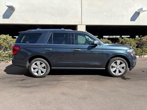 2024 Ford Expedition Platinum