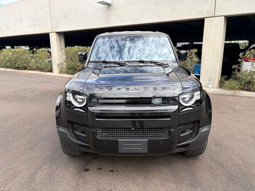 Santorini Black Metallic 2020 Land Rover Defender 110 S
