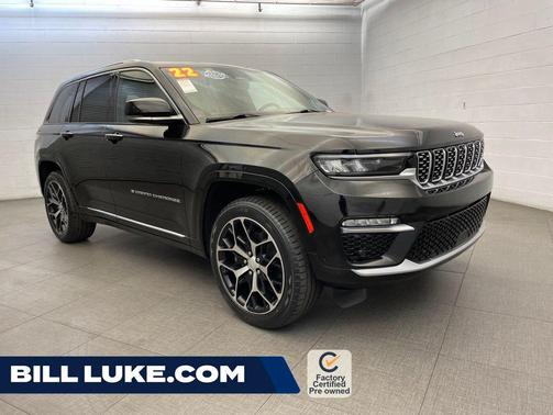 Diamond Black Crystal Pearlcoat 2022 Jeep Grand Cherokee Summit