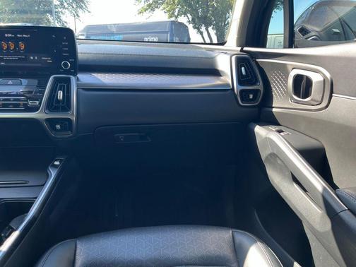 Aurora Black 2022 Kia Sorento Hybrid S