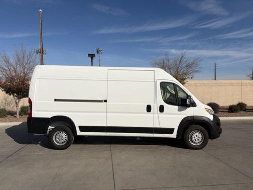 2025 RAM ProMaster 2500 Tradesman