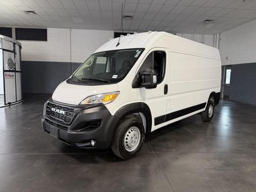 2025 RAM ProMaster 2500 Tradesman