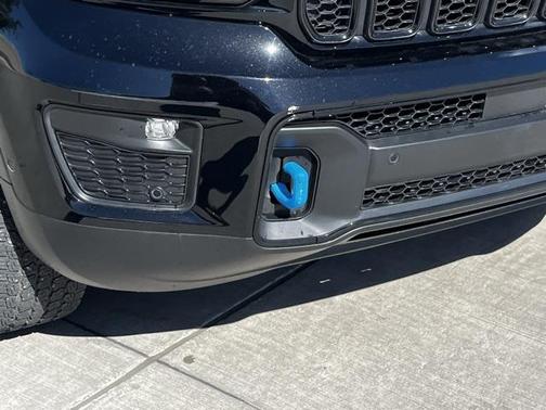 2023 Jeep Grand Cherokee 4xe Trailhawk