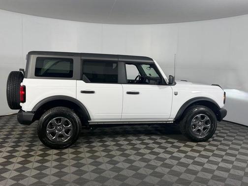 Oxford White 2025 Ford Bronco Big Bend