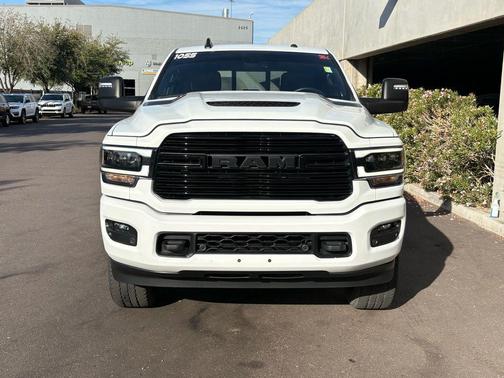 2024 RAM 2500 Laramie Crew Cab 4x4 6'4' Box