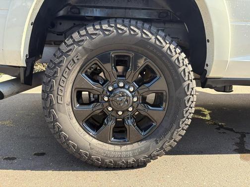 2023 RAM 2500 Limited Mega Cab 4x4 6'4' Box