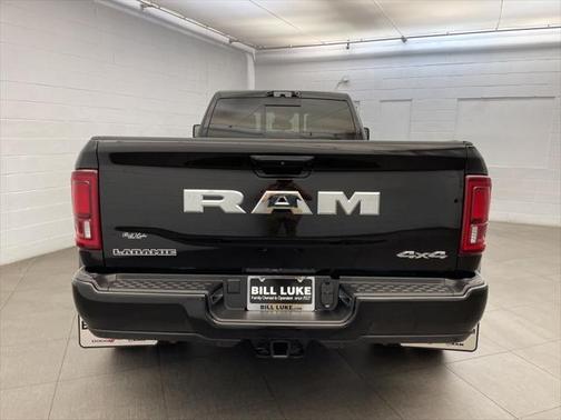 2025 RAM 3500 Laramie Crew Cab 4x4 8' Box