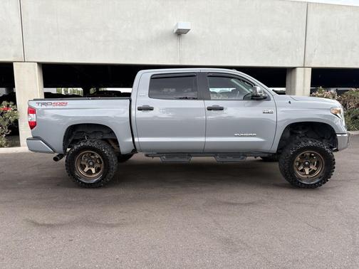 2019 Toyota Tundra SR5
