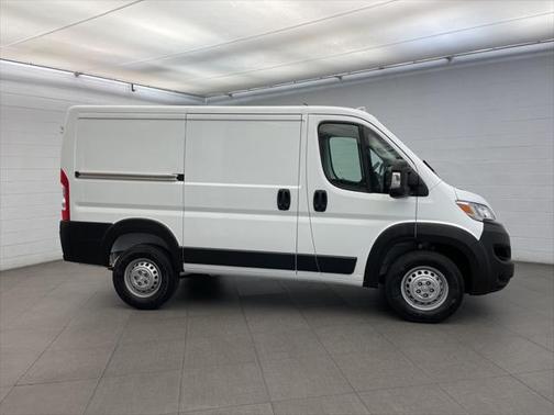 2025 RAM ProMaster 1500 Low Roof