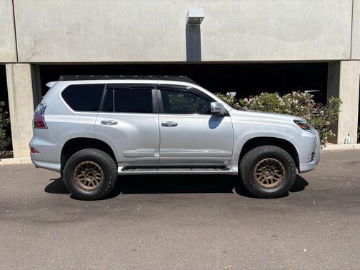 Silver Lining Metallic 2017 Lexus GX 460 Premium