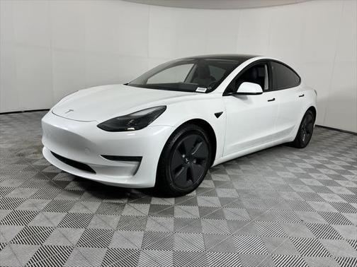 2022 Tesla Model 3 Long Range
