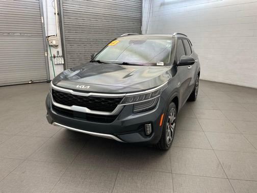Gravity Gray 2023 Kia Seltos SX Turbo