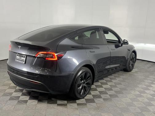 2025 Tesla Model Y Long Range Dual Motor Rear-Wheel Drive