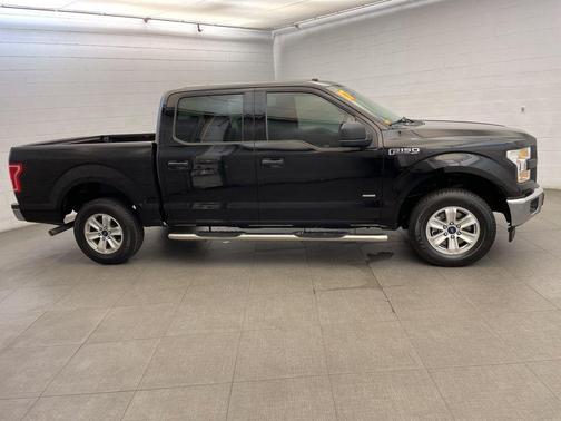 Shadow Black 2017 Ford F-150 XLT