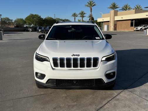 2022 Jeep Cherokee Latitude Lux