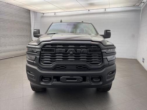 2025 RAM 2500 Tradesman Crew Cab 4x4 6'4' Box