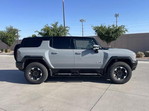 2024 GMC HUMMER EV SUV 3X