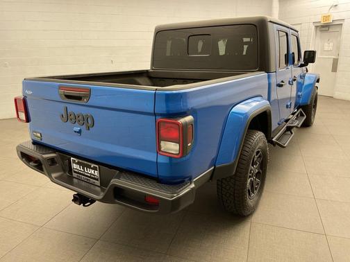 2022 Jeep Gladiator Willys 4x4