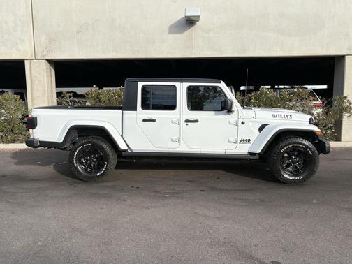 2021 Jeep Gladiator Willys 4x4