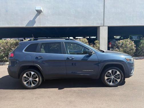 Slate Blue Pearlcoat 2022 Jeep Cherokee Limited