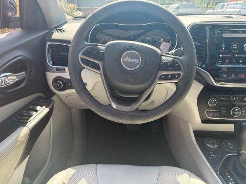 Slate Blue Pearlcoat 2022 Jeep Cherokee Limited