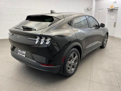 Shadow Black 2022 Ford Mustang Mach-E Select