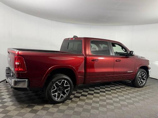 Delmonico Red Pearlcoat 2025 RAM 1500 Laramie