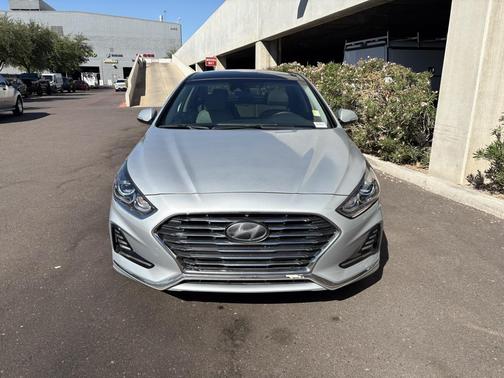 2019 Hyundai SONATA Hybrid Limited