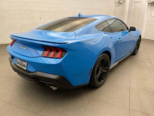 Grabber Blue Metallic 2024 Ford Mustang GT