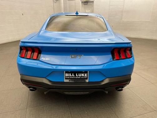 Grabber Blue Metallic 2024 Ford Mustang GT