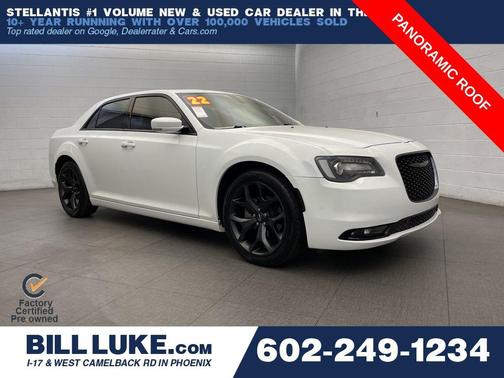 Bright White Clearcoat 2022 Chrysler 300 S