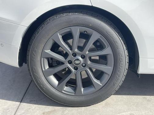 2024 Land Rover Range Rover Sport SE