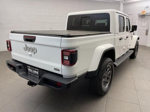 Bright White Clearcoat 2020 Jeep Gladiator Overland
