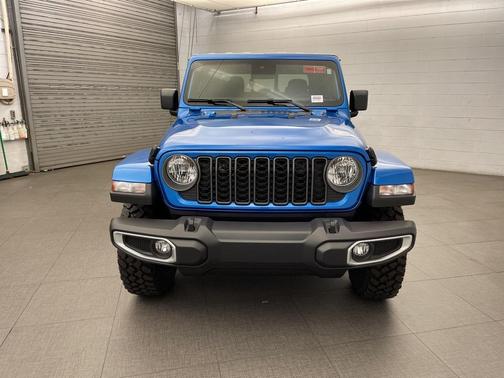 2025 Jeep Gladiator High Tide