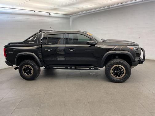 Black 2023 Chevrolet Colorado ZR2