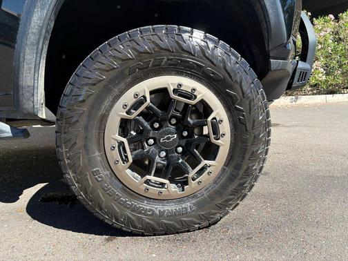 Black 2023 Chevrolet Colorado ZR2