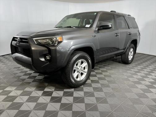 2022 Toyota 4Runner SR5