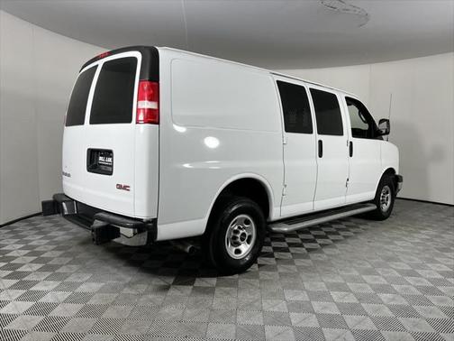 2023 GMC Savana 2500 Work Van