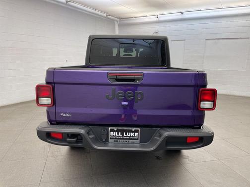 2026 Jeep Gladiator Sport S