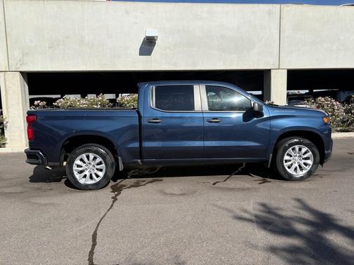 2022 Chevrolet Silverado 1500 Custom