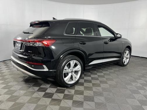 2023 Audi Q4 e-tron Premium Plus 50 quattro