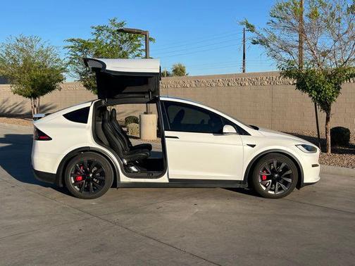 2023 Tesla Model X Plaid Tri Motor All-Wheel Drive