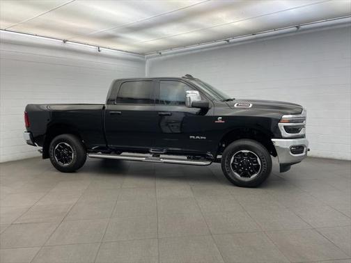 2025 RAM 3500 Laramie Crew Cab 4x4 6'4' Box