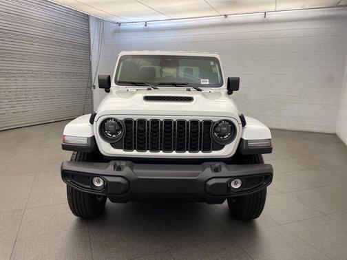 2026 Jeep Gladiator Sport S