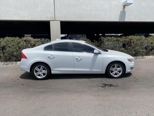 2015 Volvo S60 T5 Premier Plus