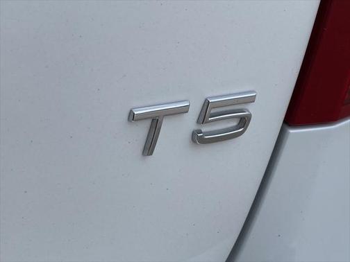 2015 Volvo S60 T5 Premier Plus