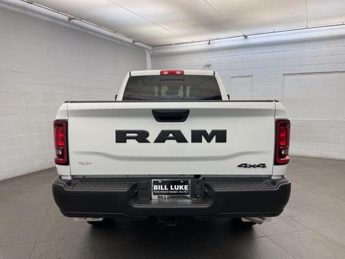 2026 RAM 2500 Tradesman Crew Cab 4x4 6'4' Box
