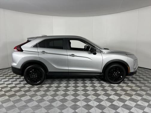 2023 Mitsubishi Eclipse Cross LE