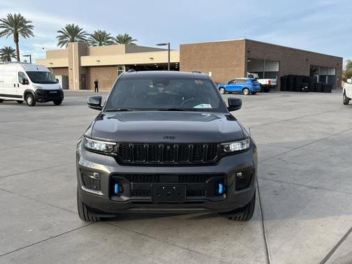 2025 Jeep Grand Cherokee 4xe Anniversary Edition